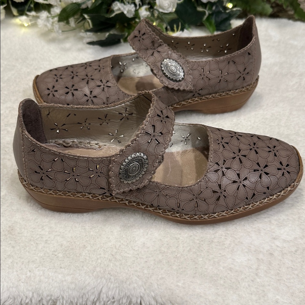 Reiker shoes